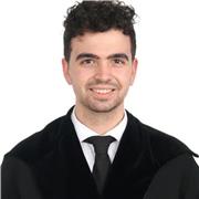 Profesor de Historia con experiencia en contextos diferentes,  en continua formación y amante de la enseñanza.